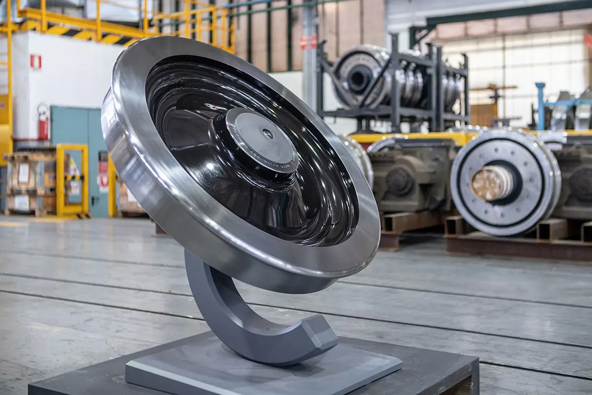 SURA thermostable wheel on a display stand